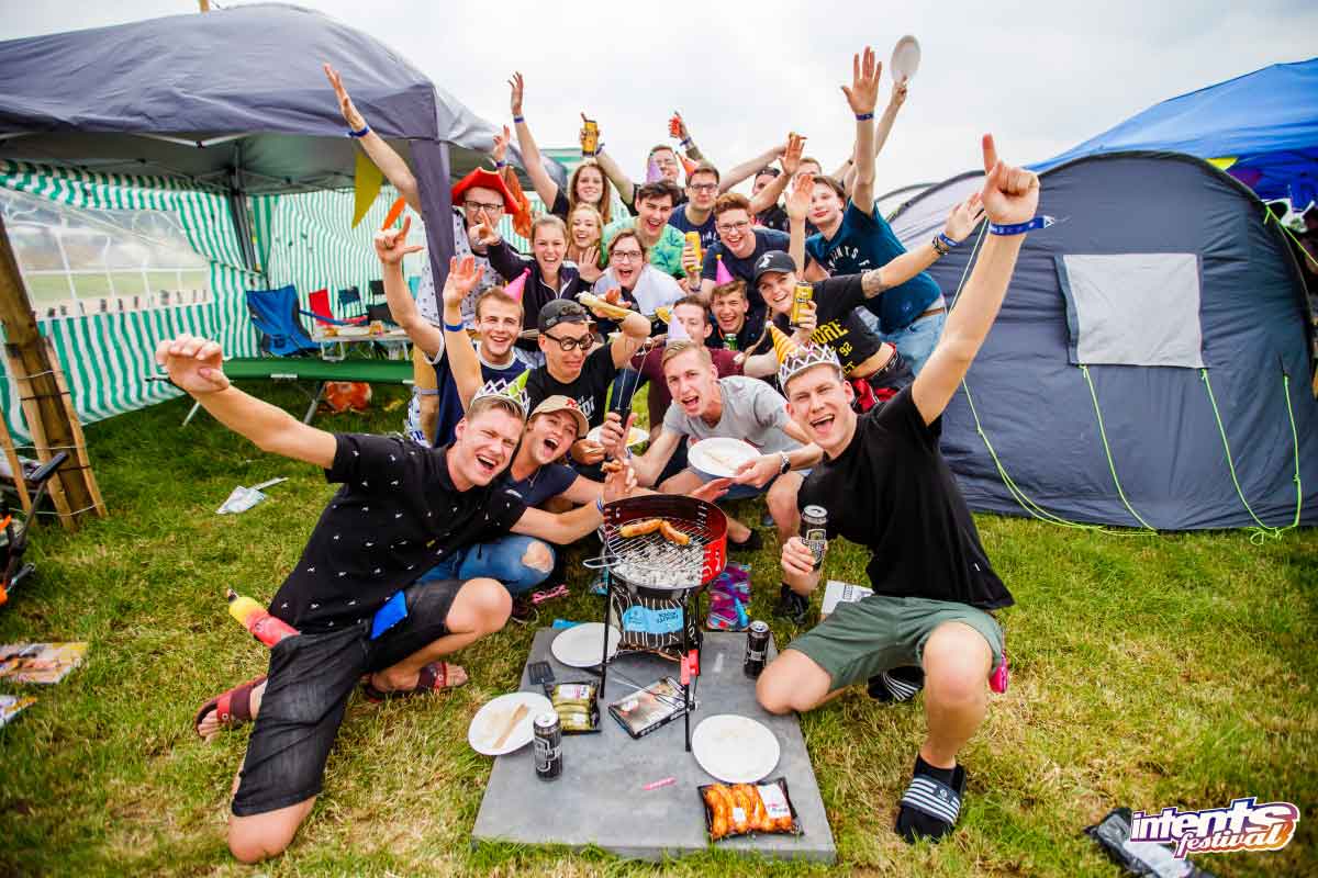 8 reasons why a festival camping is awesome! IntentsCity Camping